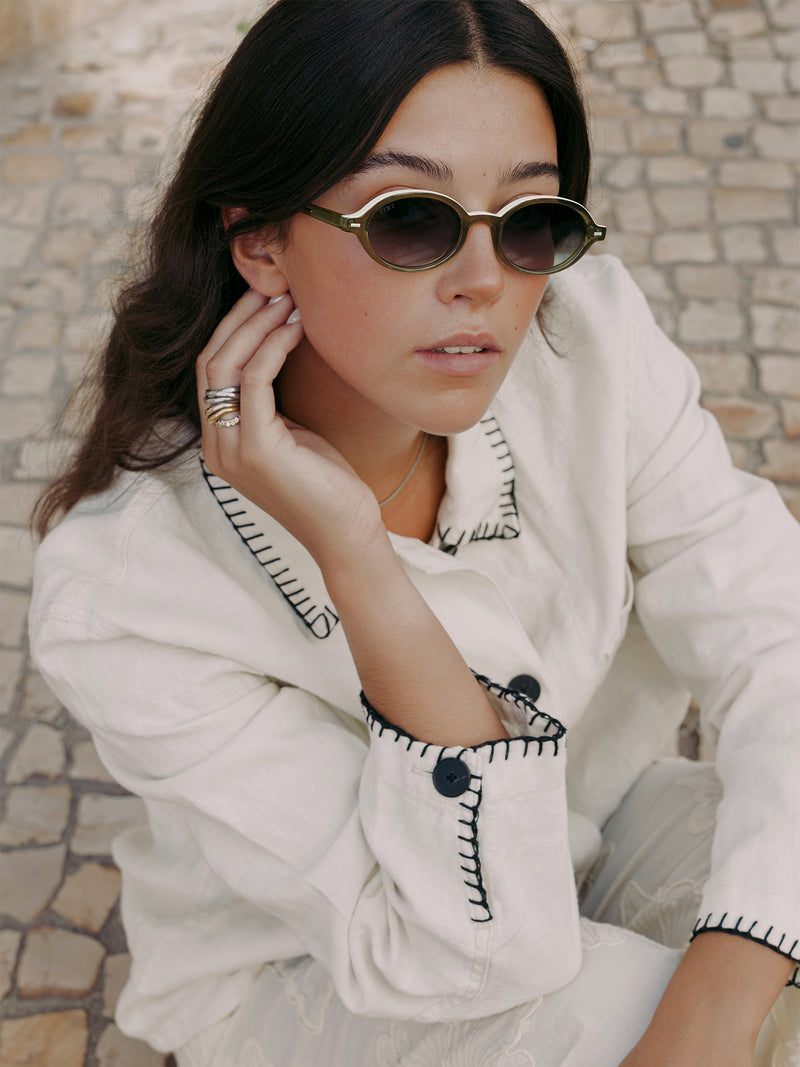 BELL - Shiny Olive Green/Beige topline