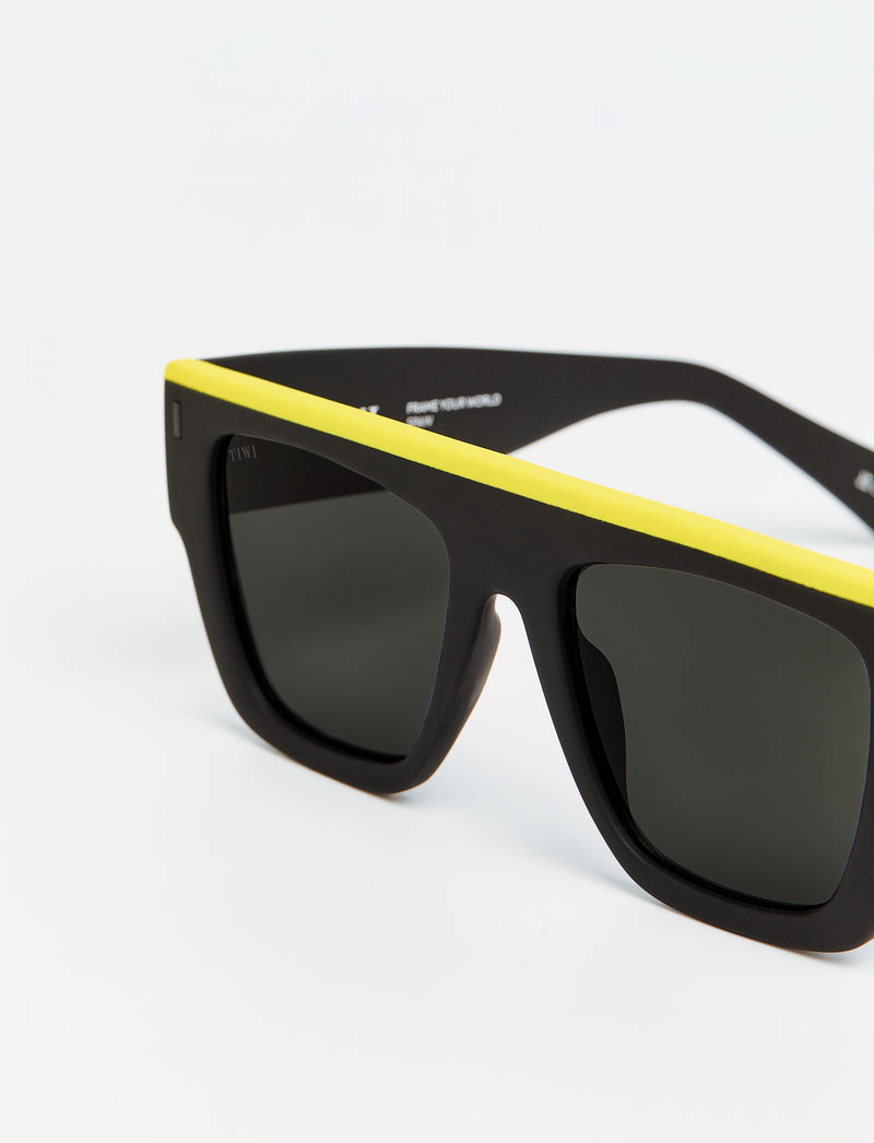 SOLEIL II - Rubber Black/Yellow topline