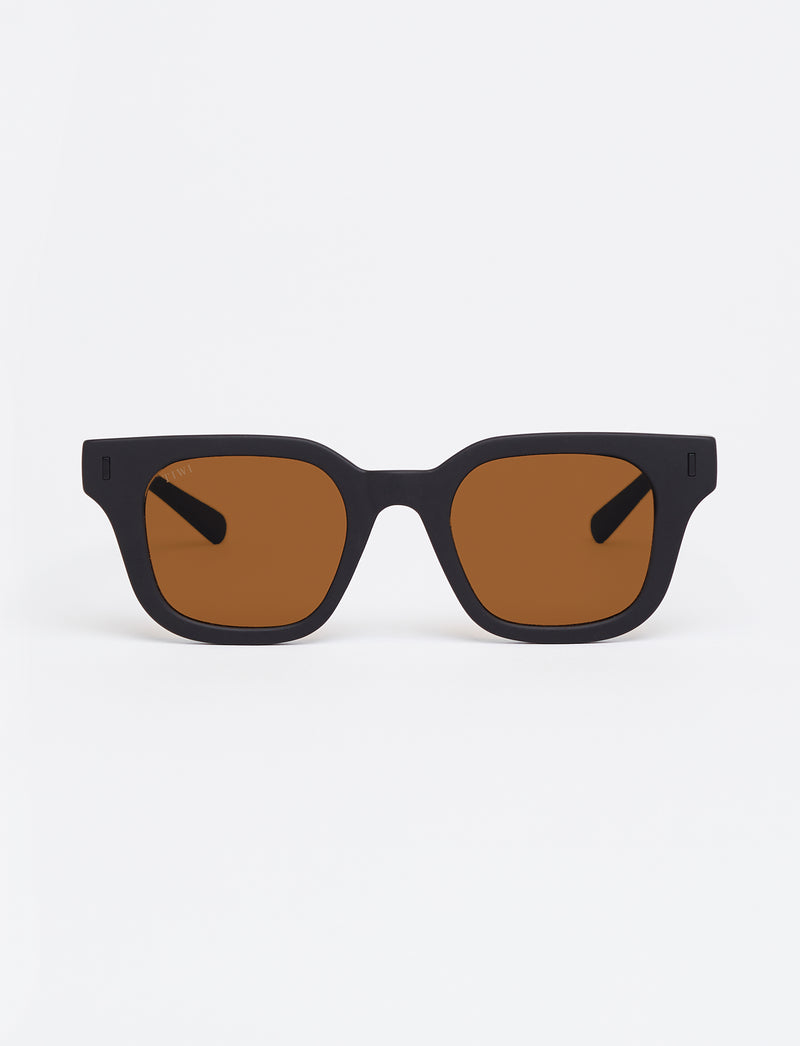 LIO - Rubber Black with Orange Lenses